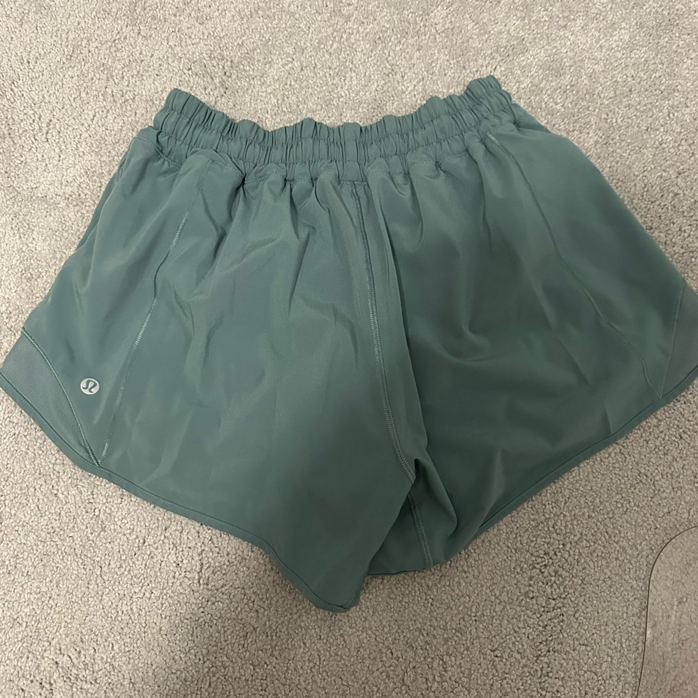 Lululemon Hotty Hot shorts